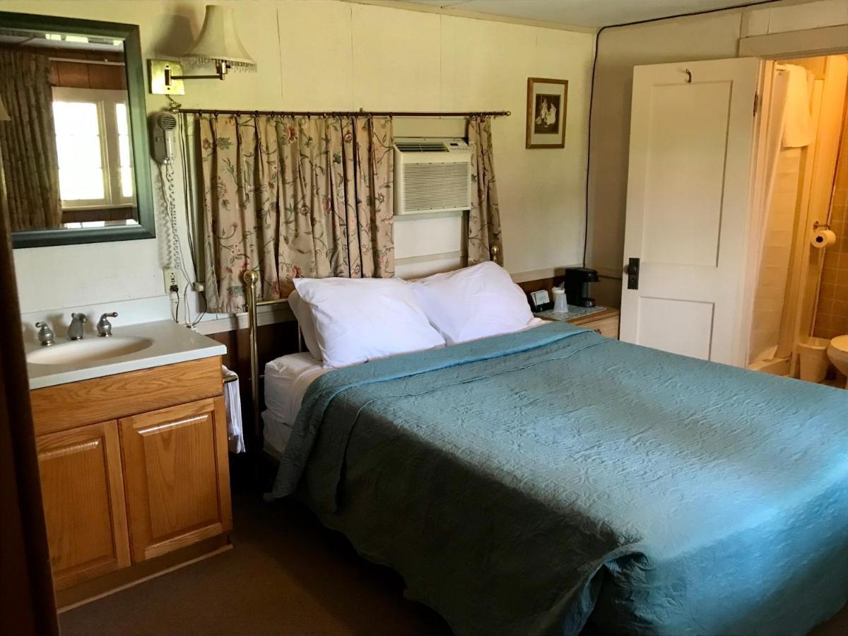 Chamber Lane Motel ラウンドレイク エクステリア 写真