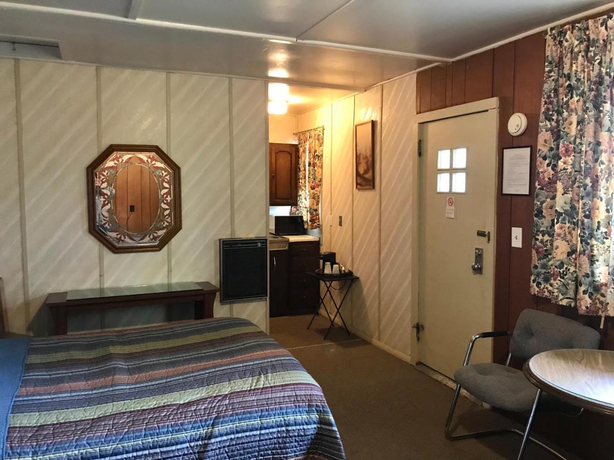 Chamber Lane Motel ラウンドレイク エクステリア 写真