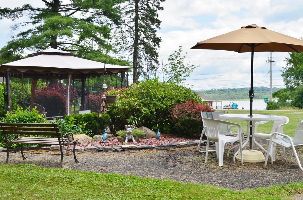 Chamber Lane Motel ラウンドレイク エクステリア 写真