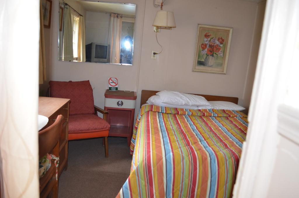 Chamber Lane Motel ラウンドレイク エクステリア 写真