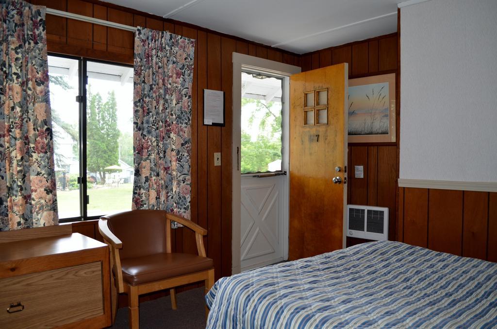 Chamber Lane Motel ラウンドレイク エクステリア 写真