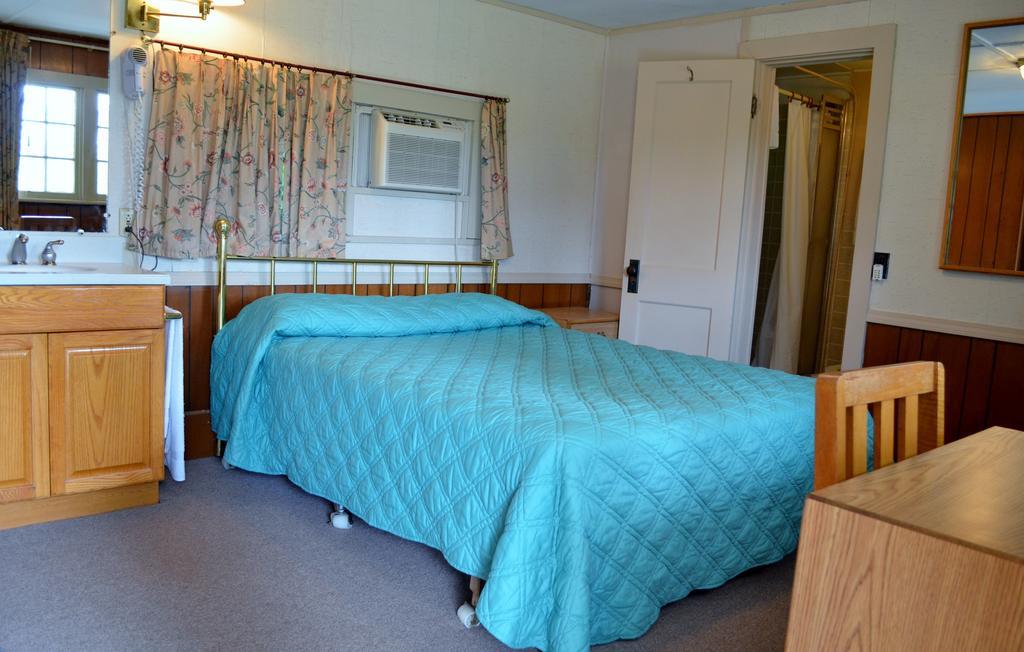 Chamber Lane Motel ラウンドレイク エクステリア 写真